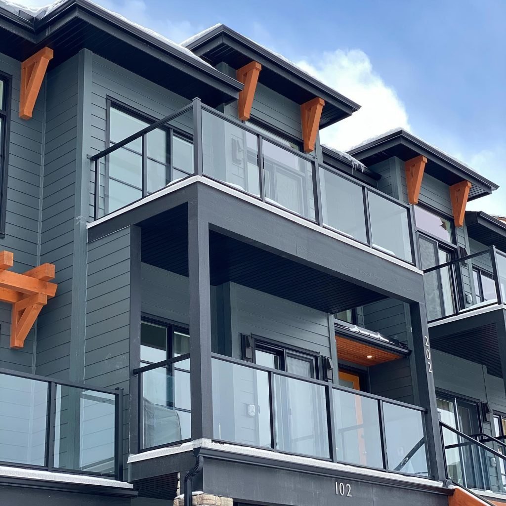 Courtyard - Townhomes in Canmore